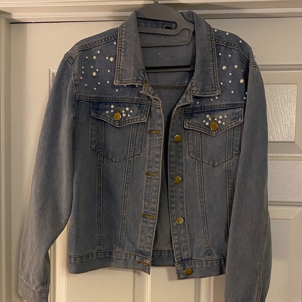 Denim Jacket with pearls